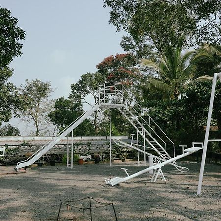 Haze Woods Resort Vaduvanchal Exterior foto
