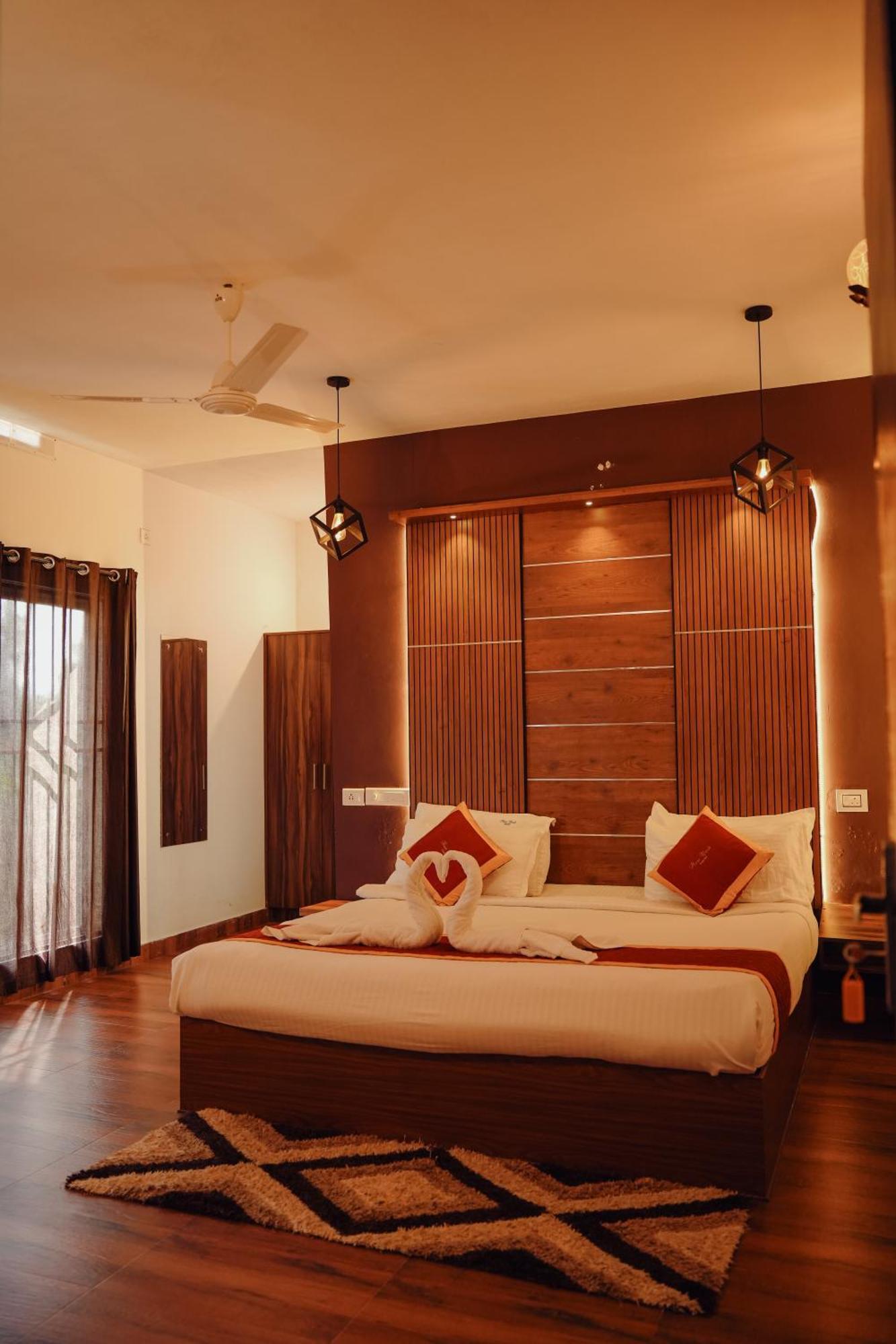 Haze Woods Resort Vaduvanchal Exterior foto